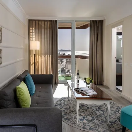 Herods Tel Aviv By The Beach Exterior photo