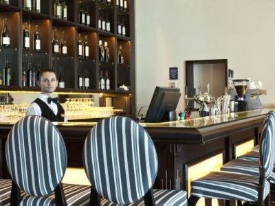 Hotel Herods By The Tel Aviv
