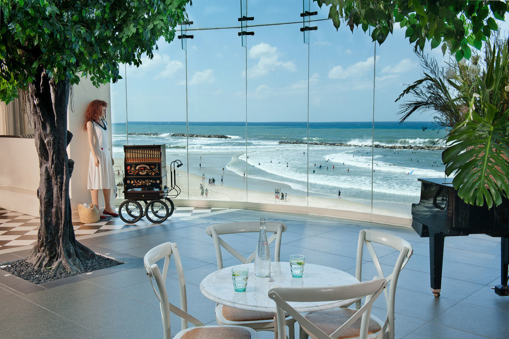 Herods By The Hotel Tel Aviv